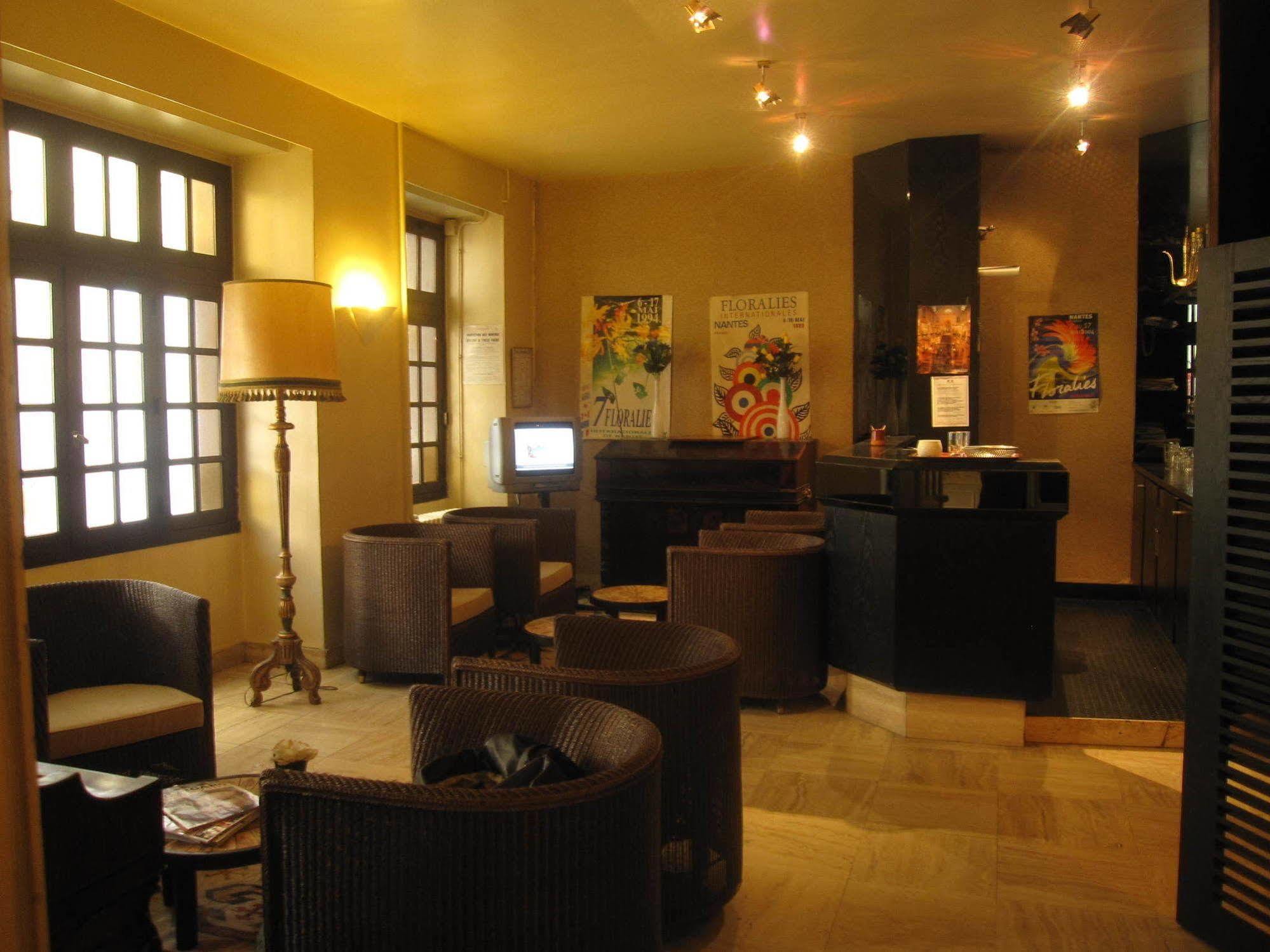Hotel Des 3 Marchands Nantes Exterior foto